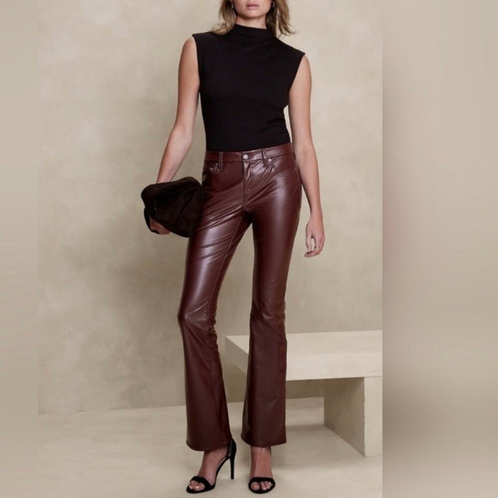 BANANA REPUBLIC Sz 31/12 Vegan Leather Low Rise Bootcut Pants Burgundy Maroon